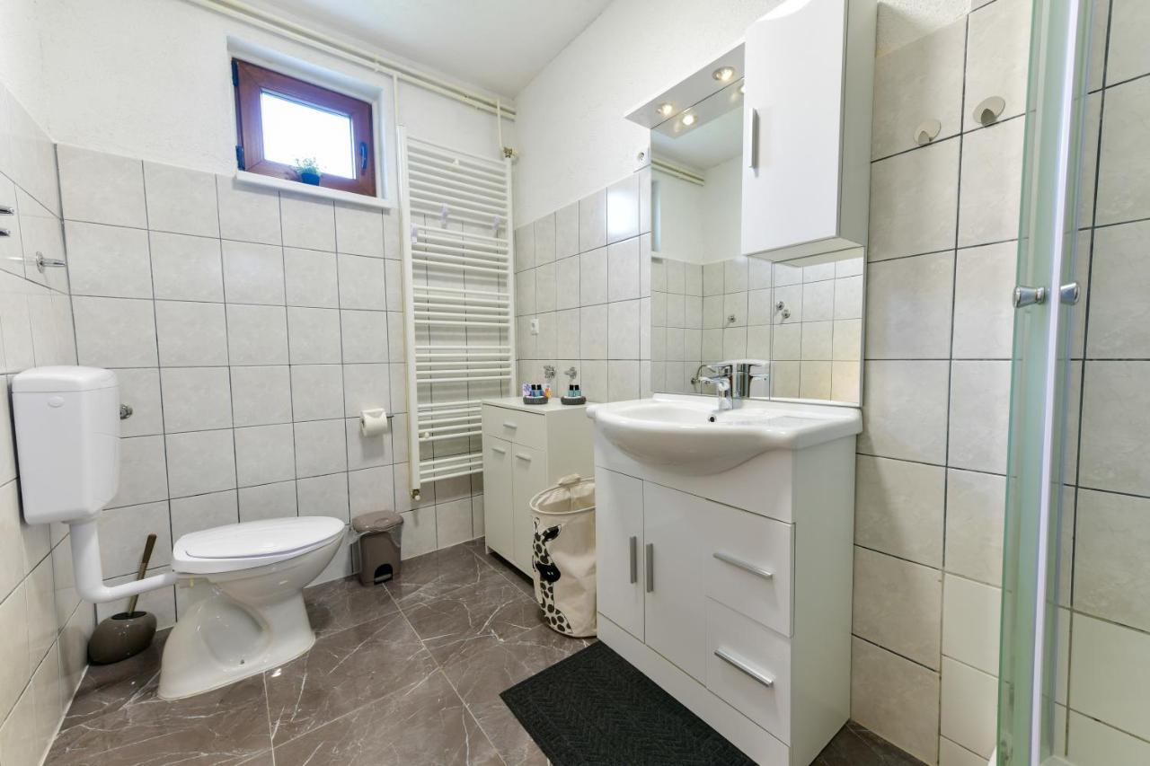 Apartman Plum Plitvice Дрежник Град Экстерьер фото